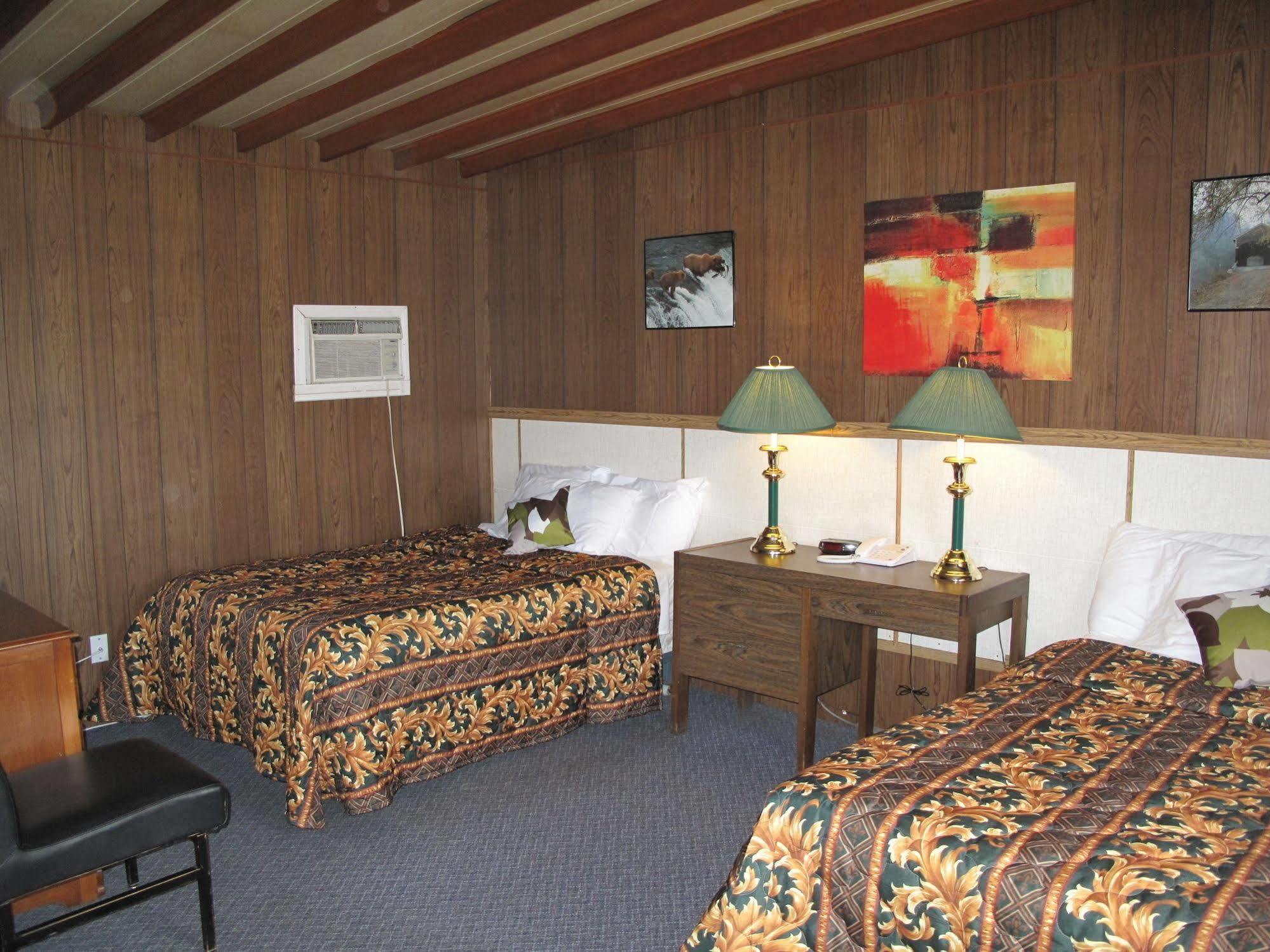 פינצ'ר קריק Blue Mountain Motel מראה חיצוני תמונה