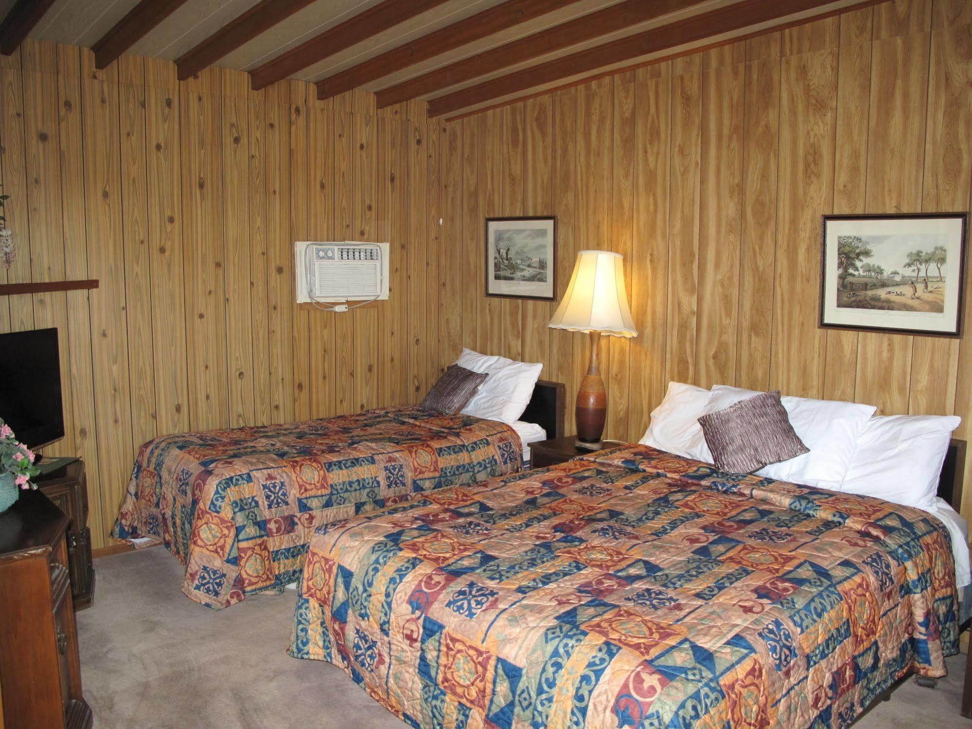 פינצ'ר קריק Blue Mountain Motel מראה חיצוני תמונה
