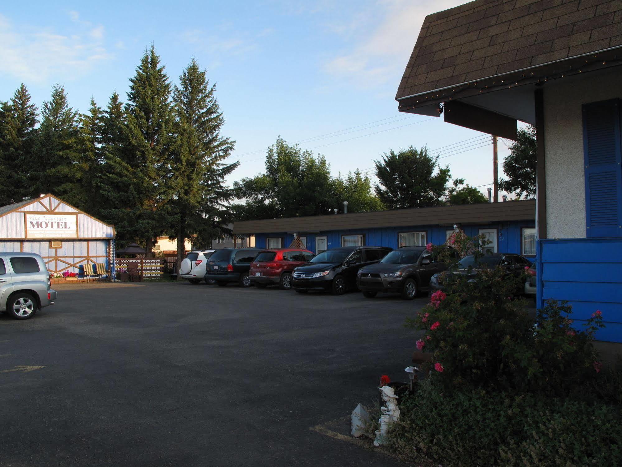 פינצ'ר קריק Blue Mountain Motel מראה חיצוני תמונה